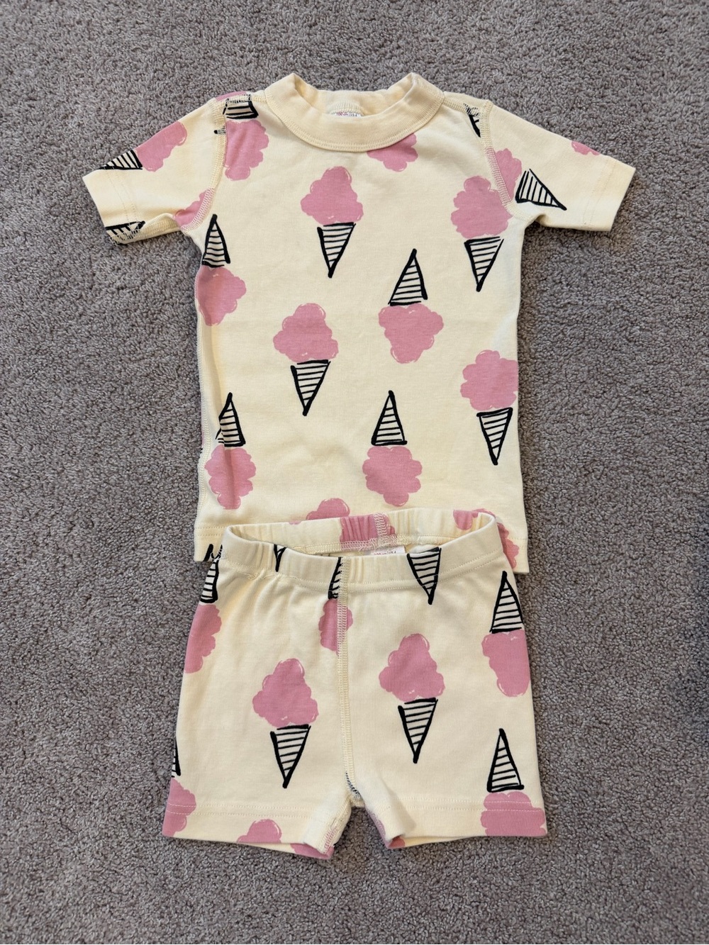Hanna Andersson Short-Sleeve Kids Pajama Set with Pink Ice Cream Print size 4